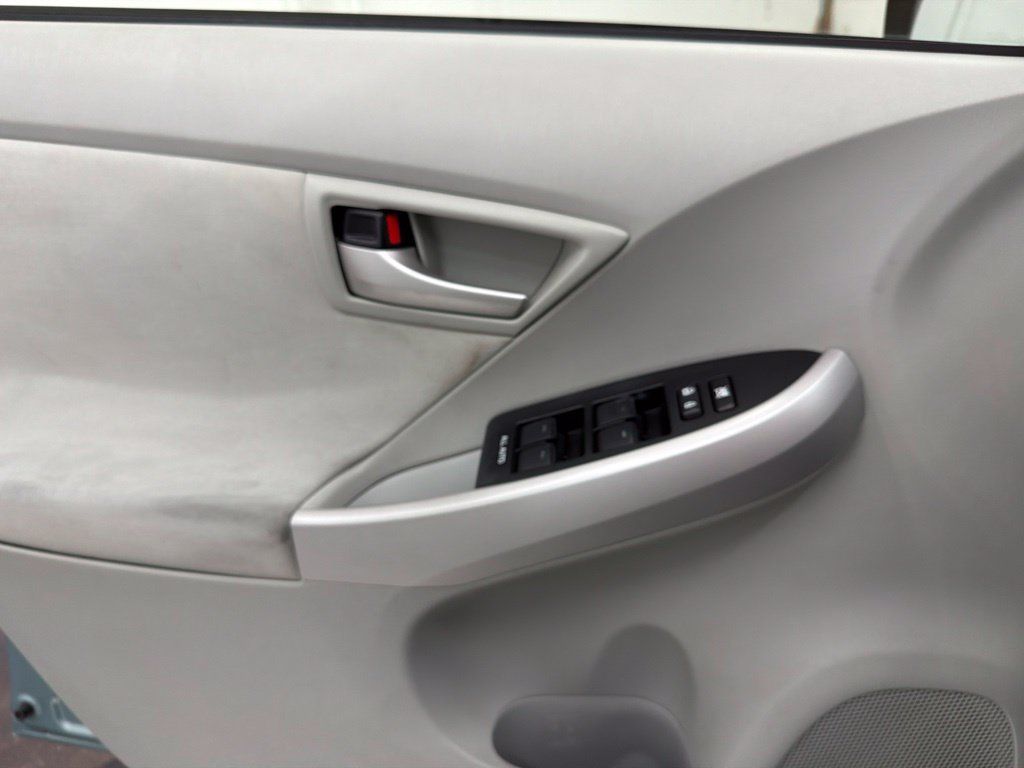 Used 2012 Toyota Prius Three w/ Solar Roof Pkg FWD image 19