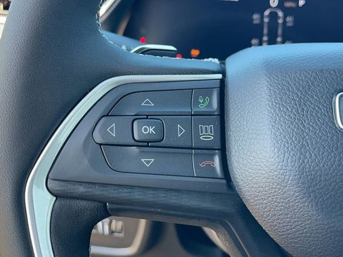 New 2024 Jeep Grand Cherokee L Laredo w/ Luxury Tech Group I image 26