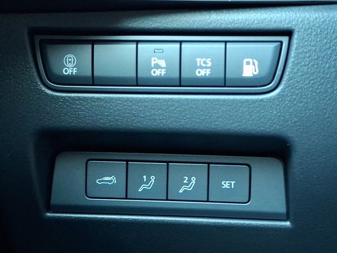 Certified 2024 MAZDA CX-90 Plug-In Hybrid w/ Premium Pkg image 31