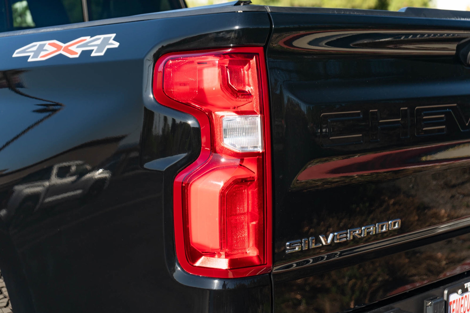 Used 2023 Chevrolet Silverado 1500 LTZ w/ Technology Package AWD/4WD image 8