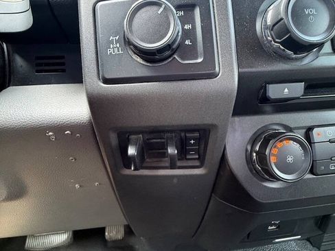 Used 2017 Ford F250 XL w/ Power Equipment Group AWD/4WD image 10