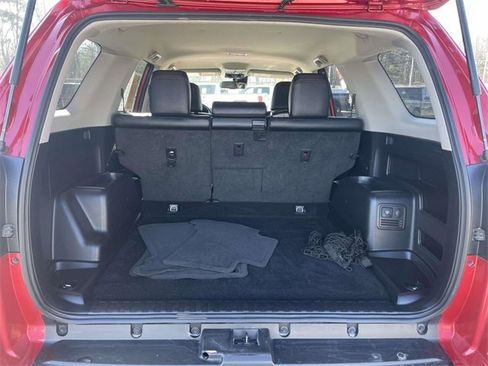 Used 2024 Toyota 4Runner TRD Off-Road Premium image 12