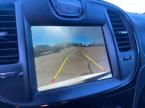 Used 2022 Chrysler 300 S image 30