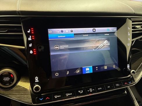 Used 2022 Jeep Wagoneer Series III image 43