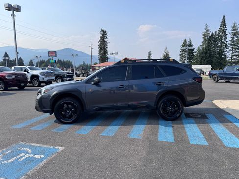 Used 2023 Subaru Outback Wilderness AWD/4WD image 4