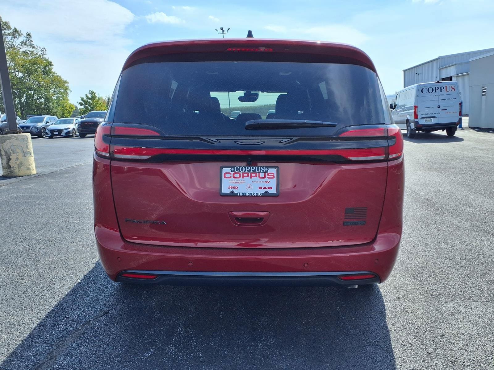 New 2027 Chrysler Pacifica Select FWD image 6