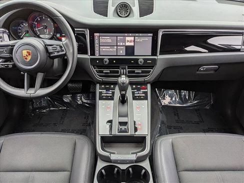 Used 2023 Porsche Macan image 21