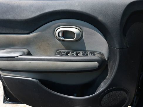 Used 2014 Kia Soul + image 39