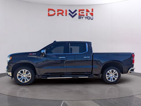 Used 2023 Chevrolet Silverado 1500 LTZ image 2