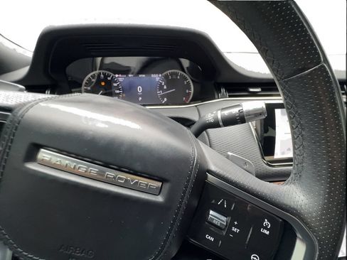 Used 2022 Land Rover Range Rover Evoque R-Dynamic S AWD/4WD image 42