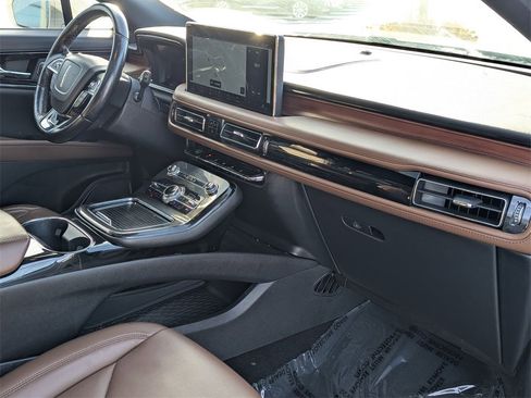 Used 2022 Lincoln Nautilus Reserve w/ Equipment Group 201A image 30