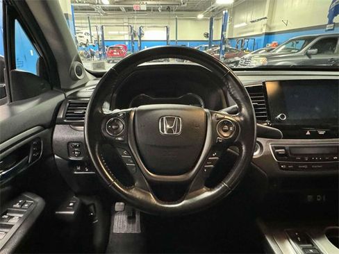 Certified 2022 Honda Ridgeline RTL image 17
