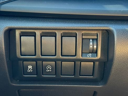 Used 2020 Subaru Forester w/ Alloy Wheel Package image 16