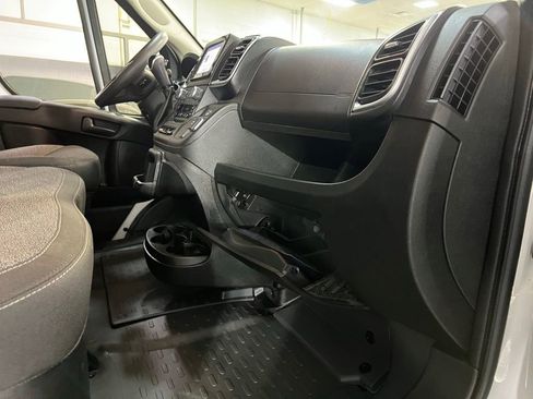 Used 2024 RAM ProMaster 2500 image 28