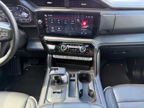 Used 2024 GMC Sierra 1500 AT4X AWD/4WD image 19