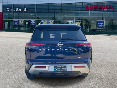 Used 2024 Nissan Pathfinder SL w/ SL Premium Package image 5