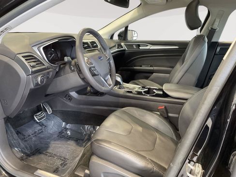 Used 2016 Ford Fusion Titanium AWD/4WD image 4