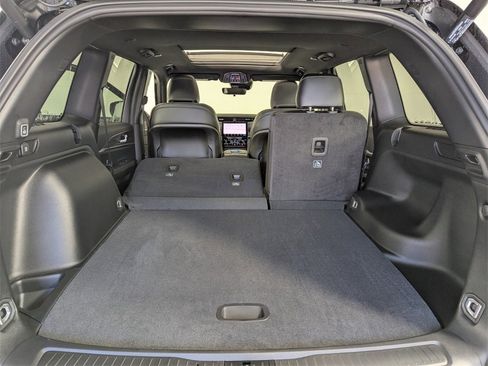 New 2025 Jeep Grand Cherokee Limited image 28