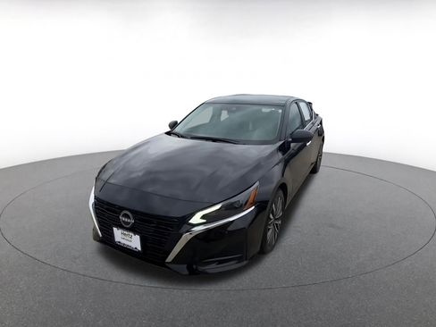 Used 2025 Nissan Altima 2.5 SV image 7