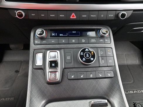 Used 2023 Hyundai Palisade Limited AWD/4WD image 27