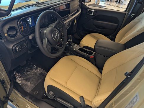 New 2026 Jeep Gladiator Sport image 10