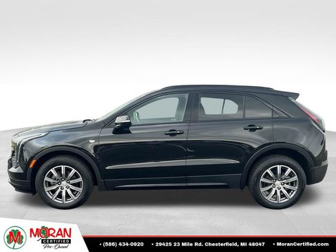 Used 2022 Cadillac XT4 Sport w/ Comfort Package AWD/4WD image 2