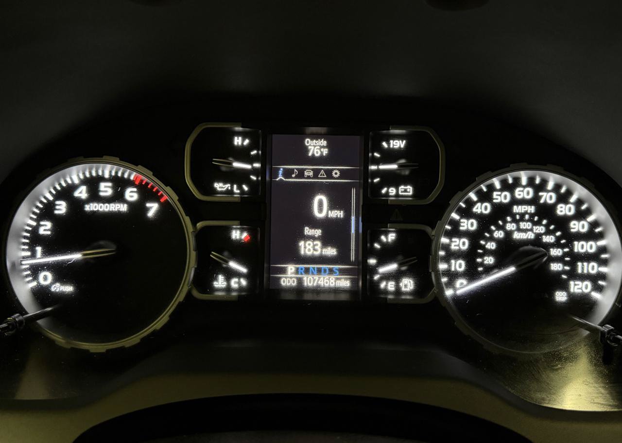 Used 2018 Toyota Tundra SR5 w/ SR5 Upgrade Package AWD/4WD image 15