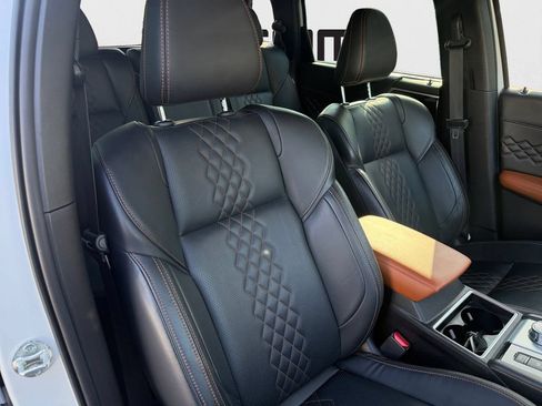 Used 2023 Mitsubishi Outlander SEL AWD/4WD image 27