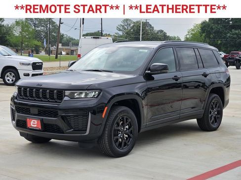 New 2026 Jeep Grand Cherokee L 2WD image 3