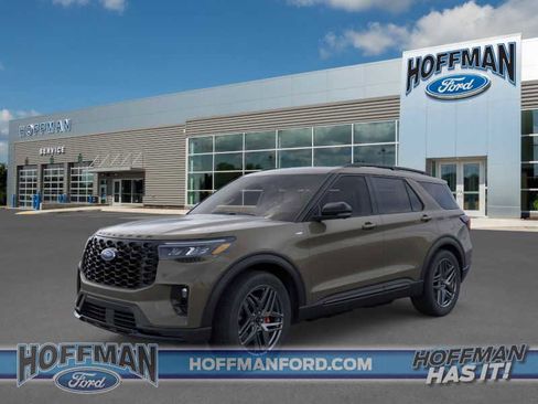 New 2026 Ford Explorer ST-Line w/ ST-Line Street Pack image 4