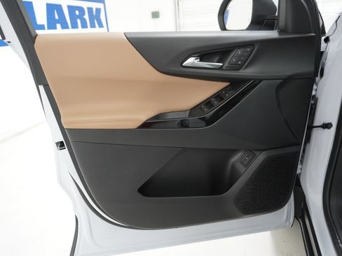 New 2026 Chevrolet Equinox ACTIV w/ Convenience Package III image 13