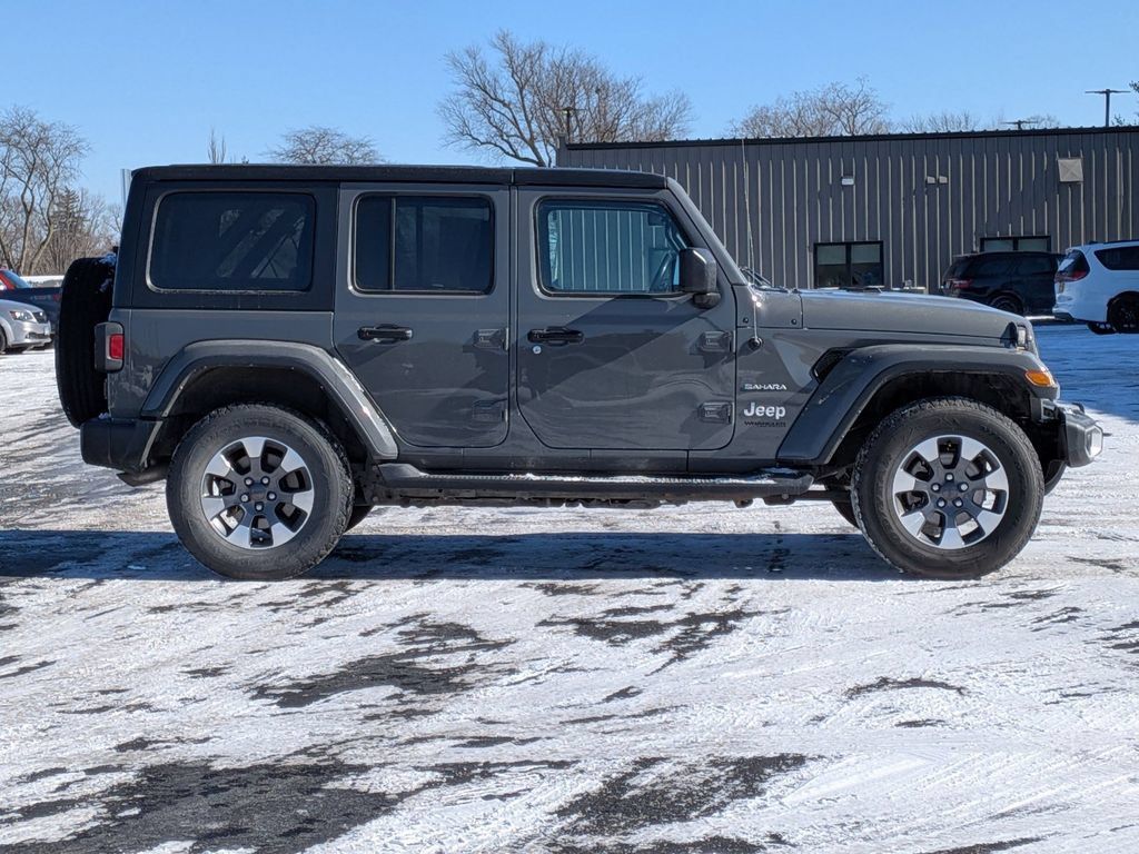 Used 2021 Jeep Wrangler Unlimited Sahara w/ Uconnect 4C Nav & Sound Group AWD/4WD image 8