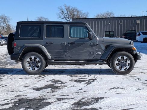 Used 2021 Jeep Wrangler Unlimited Sahara w/ Uconnect 4C Nav & Sound Group AWD/4WD image 8