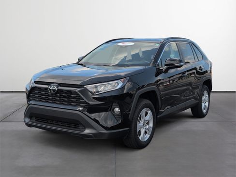 Certified 2021 Toyota RAV4 XLE w/ Convenience Package AWD/4WD image 2