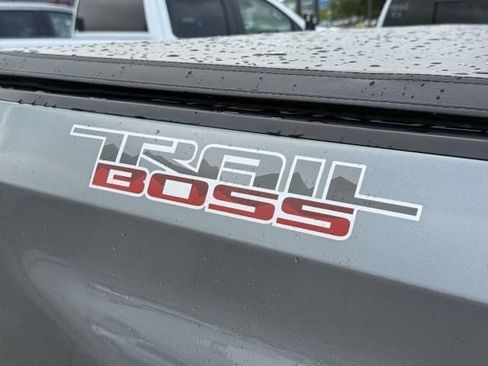 Used 2021 Chevrolet Silverado 1500 LT Trail Boss w/ Bed Protection Package AWD/4WD image 9
