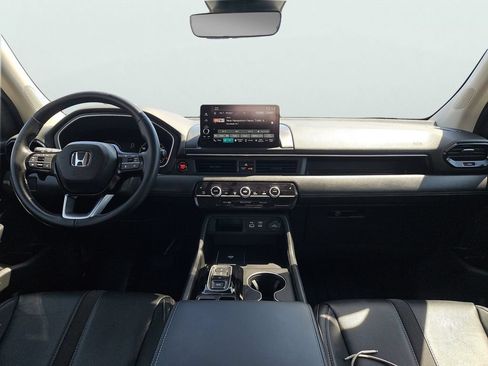 Certified 2025 Honda Pilot EX-L image 11