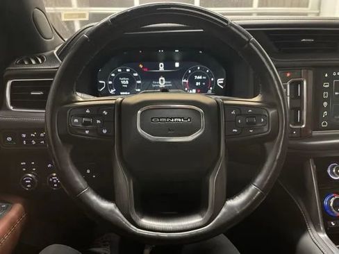 Used 2023 GMC Yukon Denali Ultimate image 22