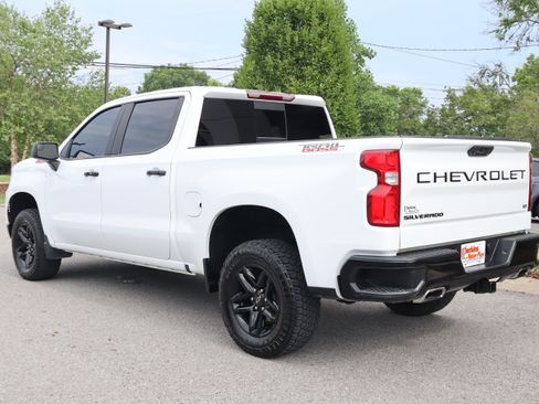 Used 2022 Chevrolet Silverado 1500 LT Trail Boss w/ Convenience Package II AWD/4WD image 9