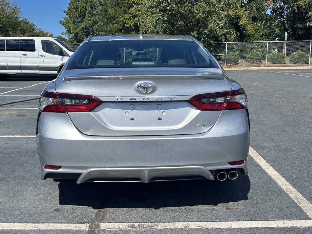 Used 2024 Toyota Camry SE FWD image 6