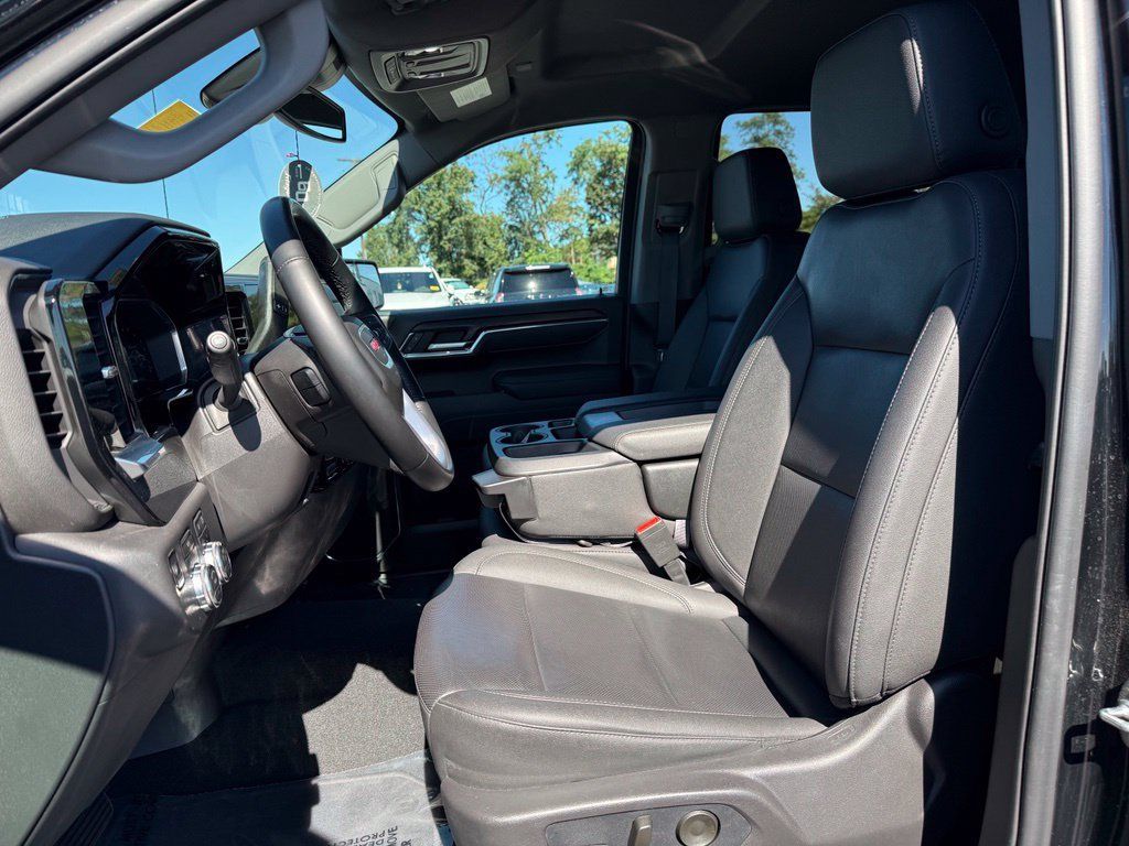 Used 2026 GMC Sierra 1500 SLT AWD/4WD image 26
