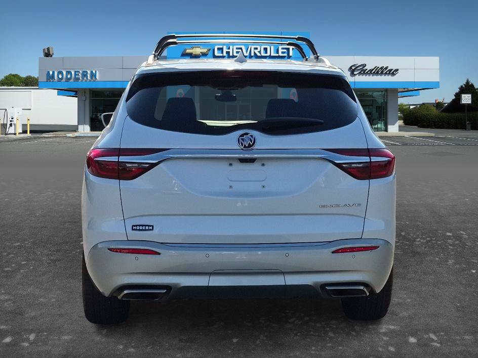 Certified 2019 Buick Enclave Avenir w/ Avenir Technology Package FWD image 4
