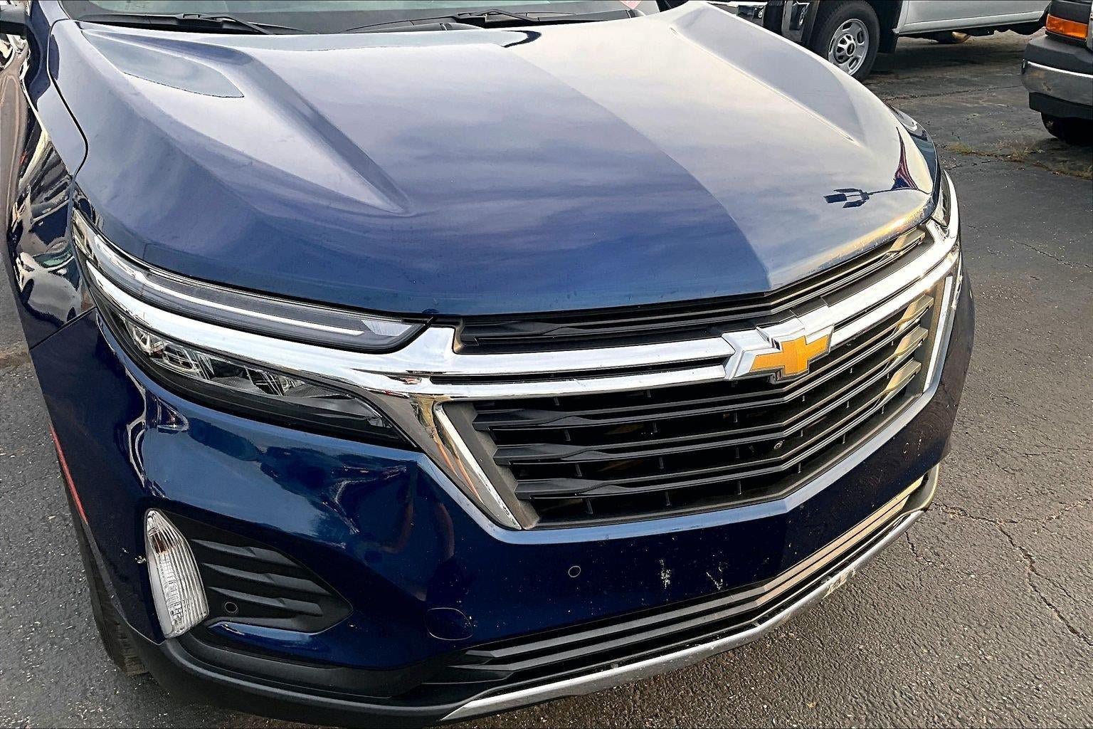 Used 2022 Chevrolet Equinox LT AWD/4WD image 3