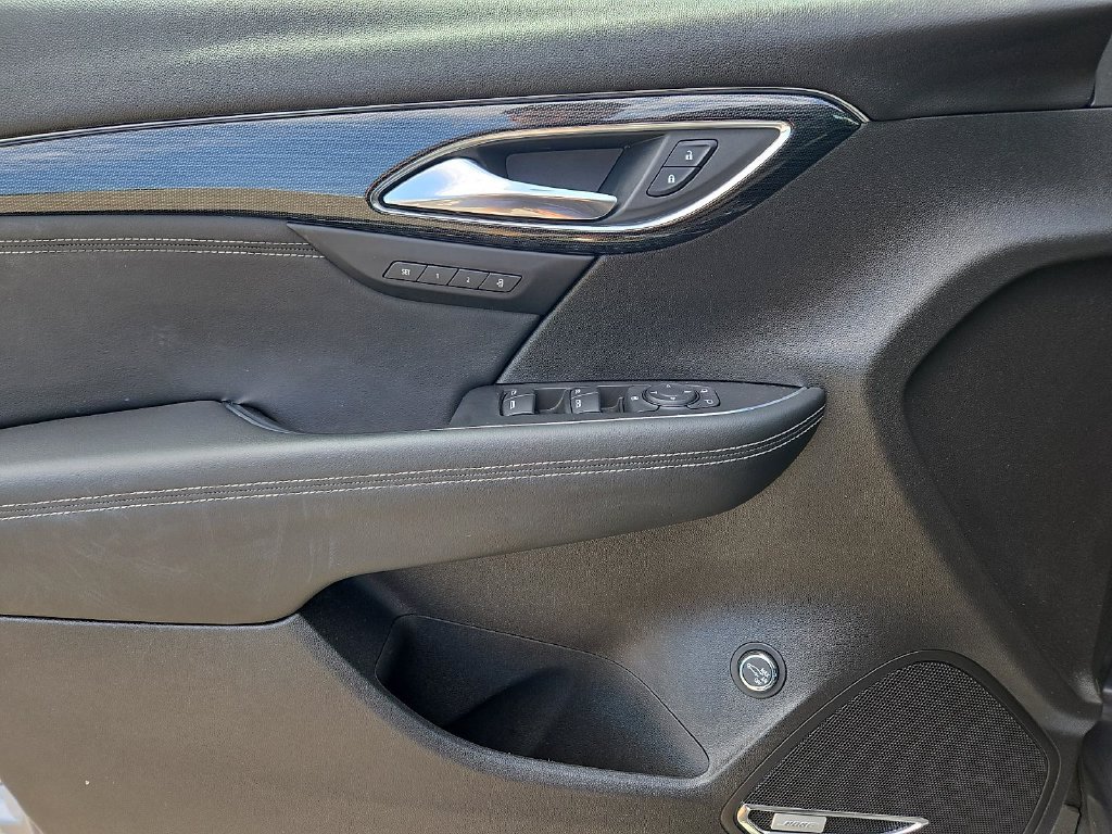 Used 2022 Buick Envision Essence w/ Technology Package I AWD/4WD image 12