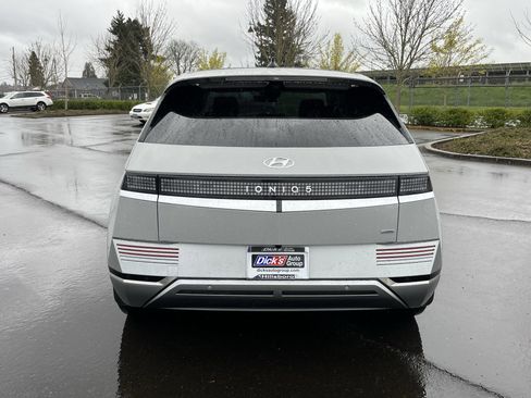 Used 2024 Hyundai Ioniq 5 Limited image 4