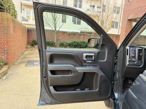 Used 2017 Chevrolet Silverado 1500 LT image 10