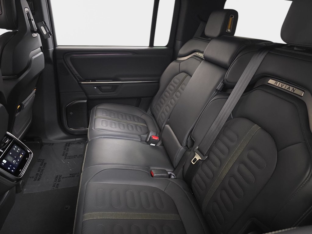 Used 2025 Rivian R1S Adventure Dual AWD/4WD image 14