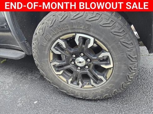 Used 2023 Chevrolet Silverado 1500 ZR2 AWD/4WD image 14