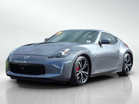 Used 2020 Nissan 370Z Touring Sport image 8