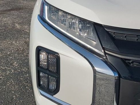 Used 2025 Mitsubishi Outlander Sport AWD image 9