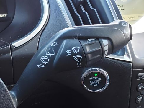 Used 2018 Ford Edge Titanium w/ Equipment Group 301A image 29